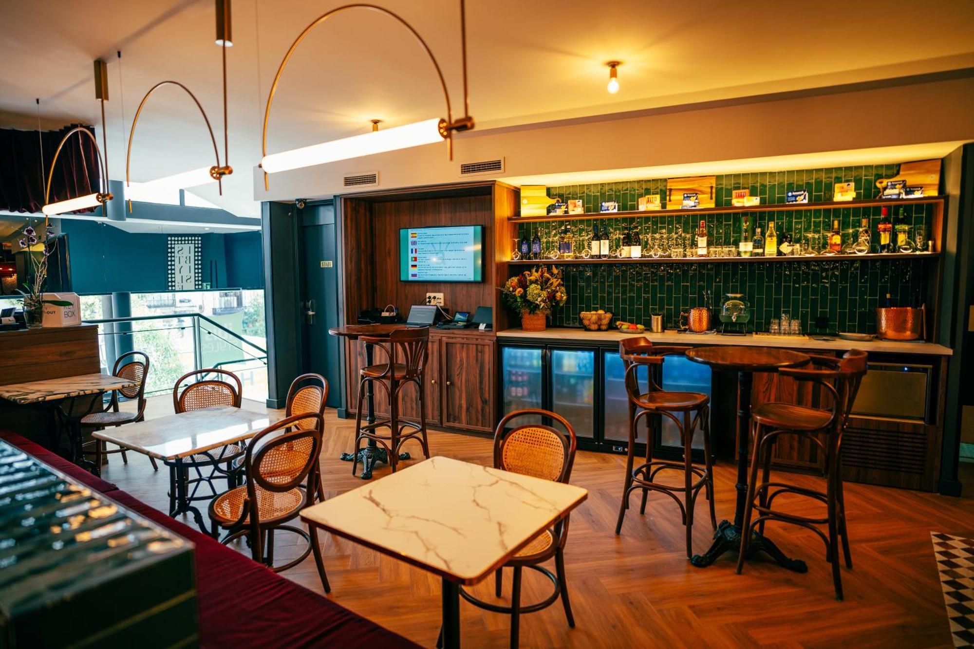 Ibis Styles Madrid Centro Maravillas Bagian luar foto