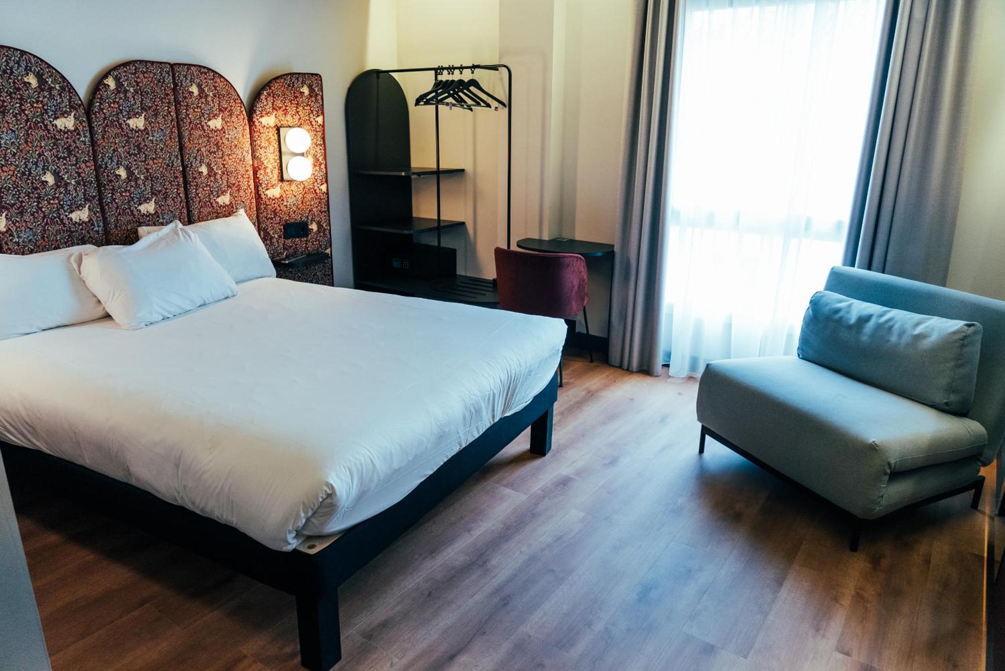 Ibis Styles Madrid Centro Maravillas Bagian luar foto